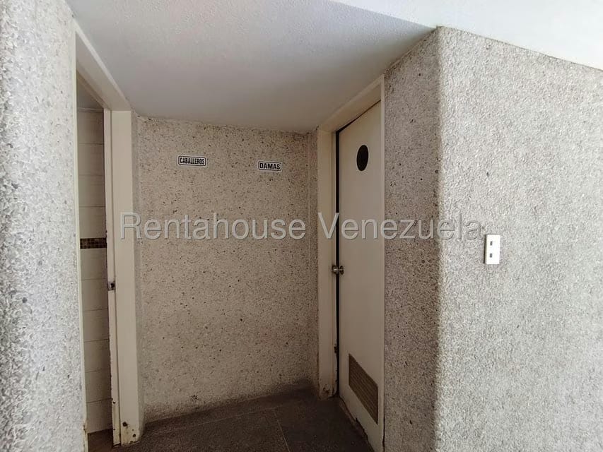 Apartamento (1 Nivel) en Alquiler en Macaracuay, Distrito Metropolitano - 26