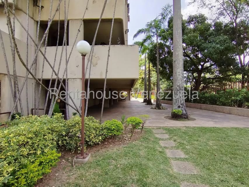 Apartamento (1 Nivel) en Alquiler en Macaracuay, Distrito Metropolitano - 31