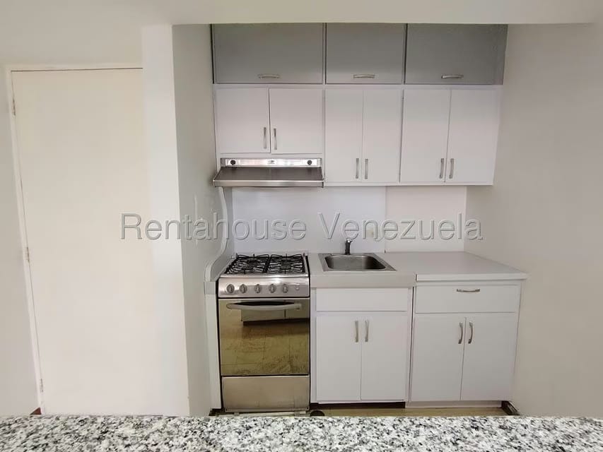 Apartamento (1 Nivel) en Alquiler en Macaracuay, Distrito Metropolitano - 7