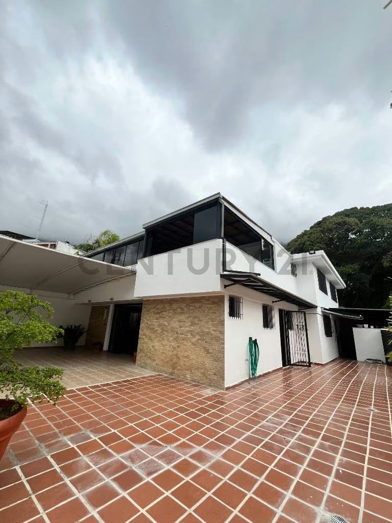 Casa Remodelada En Urb Sebucan 5 ha/4ba/5pe 566mts2