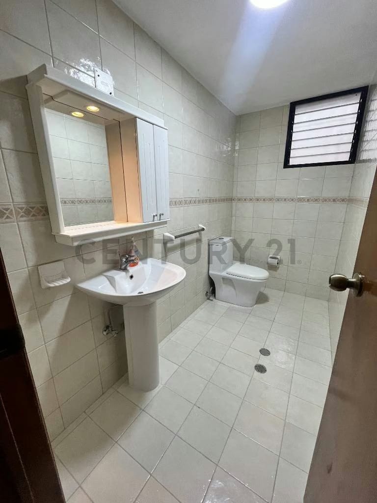 Casa Remodelada En Urb Sebucan 5 ha/4ba/5pe 566mts2 - 26
