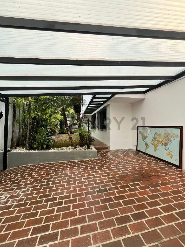 Casa Remodelada En Urb Sebucan 5 ha/4ba/5pe 566mts2 - 42