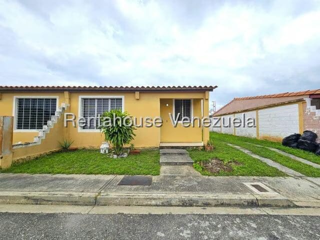 Casa (1 Nivel) en Alquiler en Trigalena, Lara