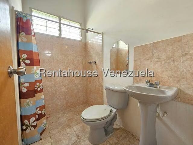 Casa (1 Nivel) en Alquiler en Trigalena, Lara - 13