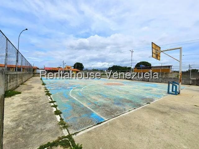 Casa (1 Nivel) en Alquiler en Trigalena, Lara - 19