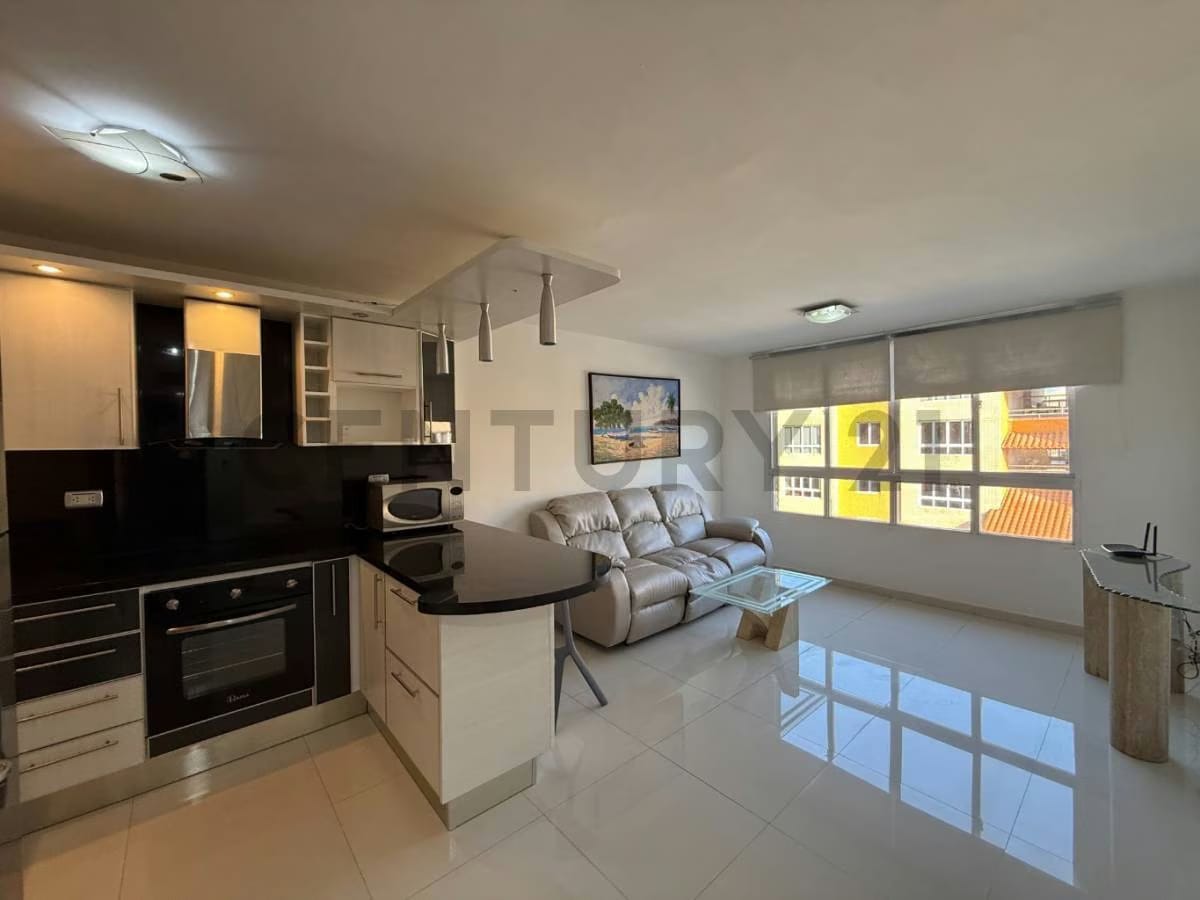 EN VENTA APARTAMENTO EN LECHERIA C R MARINA DEL REY - 4