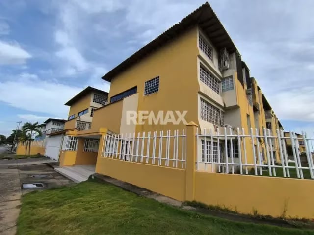 Apartamento en Alquiler por Estadia Corta, Residencias Aramar, Juanico