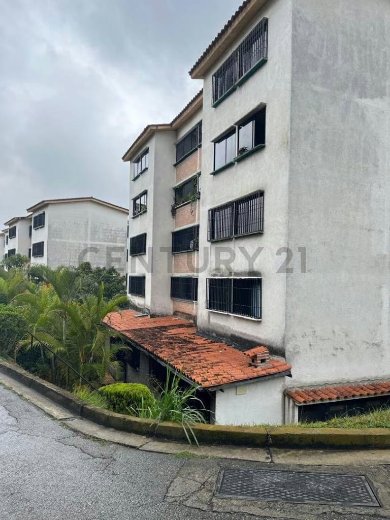 Se Vende Apartamento Res. La Quinta Los Teques