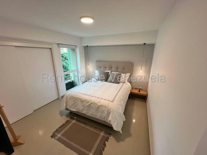 Apartamento (1 Nivel) en Alquiler en El Rosal, Distrito Metropolitano - 8
