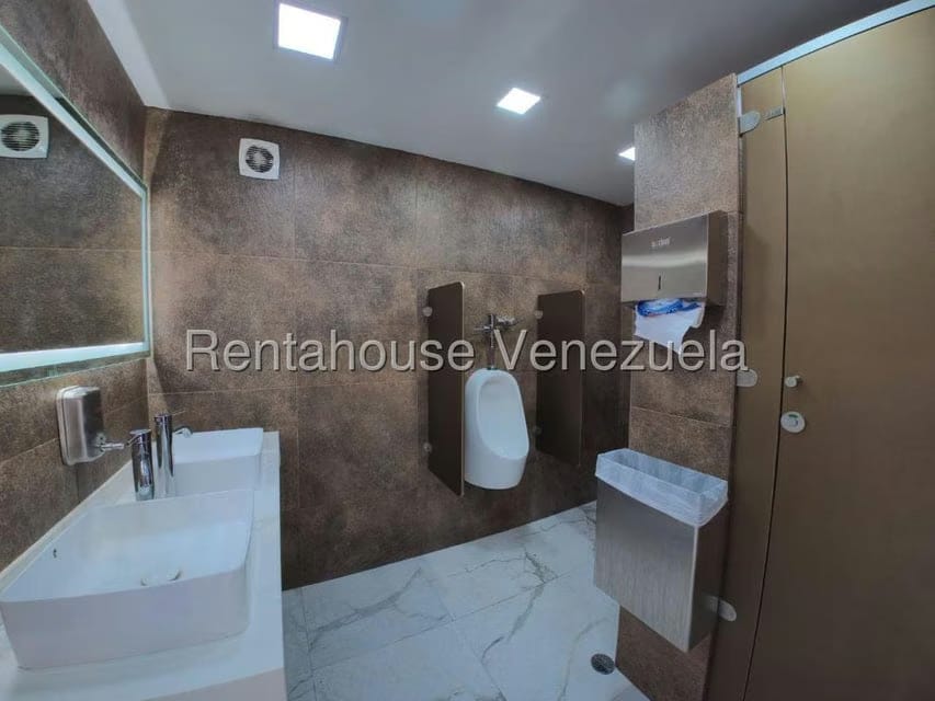 Terreno (Comercial) en Venta en Vega Arriba, Miranda - 17