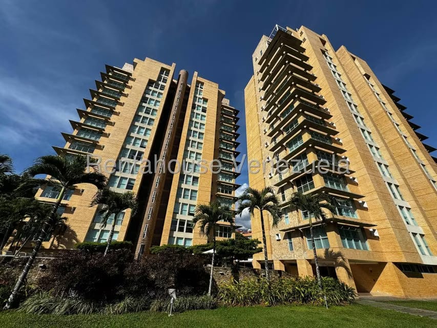 Apartamento (1 Nivel) en Alquiler en Campo Alegre, Distrito Metropolitano