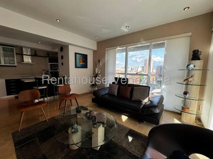 Apartamento (1 Nivel) en Alquiler en Campo Alegre, Distrito Metropolitano - 5