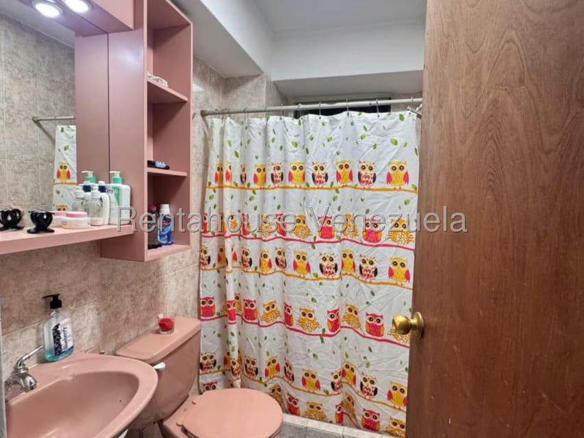 Apartamento (1 Nivel) en Venta en El Cigarral, Distrito Metropolitano - 19