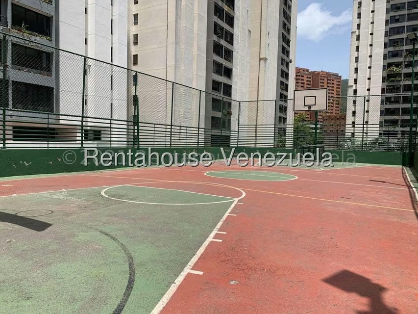 Apartamento (1 Nivel) en Venta en El Cigarral, Distrito Metropolitano - 28