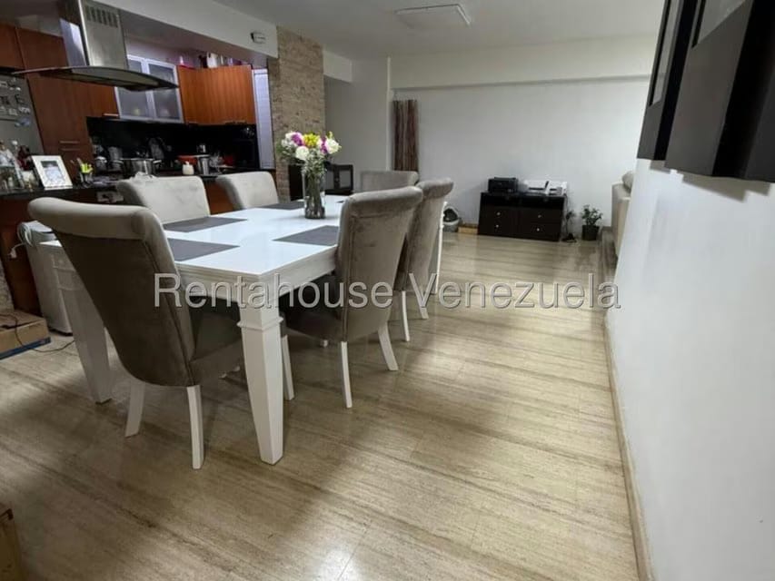 Apartamento (1 Nivel) en Venta en El Cigarral, Distrito Metropolitano - 6