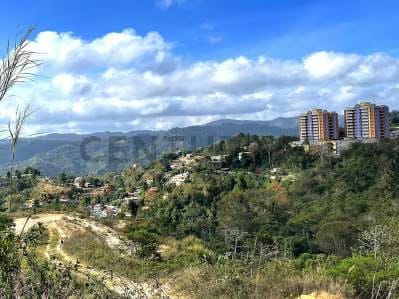 EN VENTA. Grandioso Terreno con Proyecto Multifamiliar Aprobado