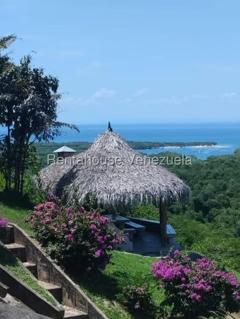 Apartamento (1 Nivel) en Venta en Carenero, Miranda - 35