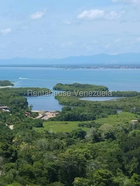 Apartamento (1 Nivel) en Venta en Carenero, Miranda - 39