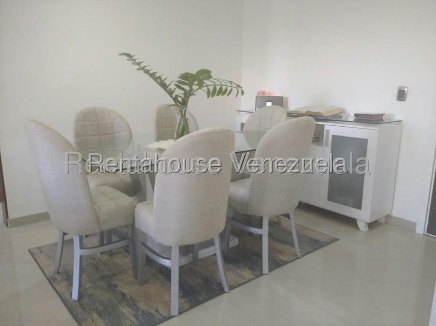 Apartamento (1 Nivel) en Alquiler en Colinas de La Tahona, Distrito Metropolitano - 14