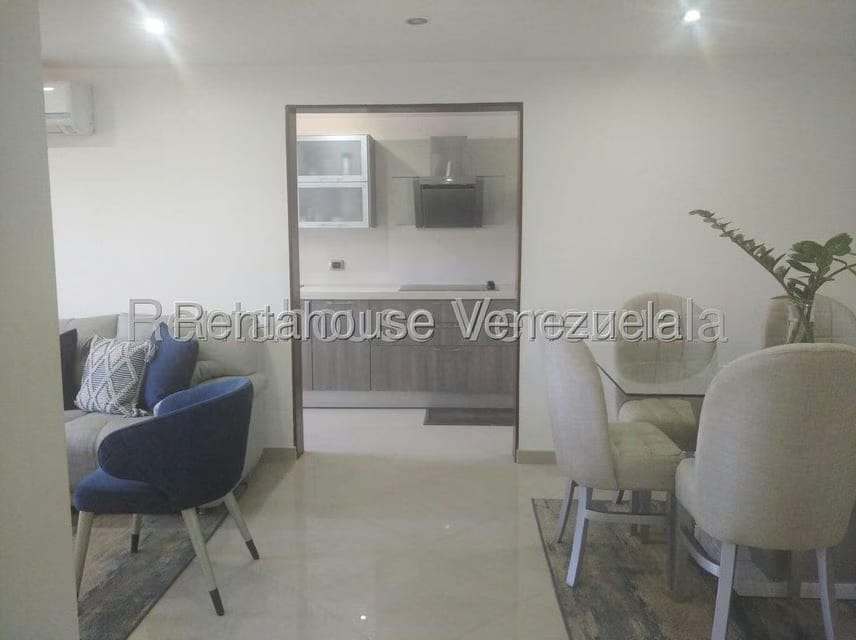 Apartamento (1 Nivel) en Alquiler en Colinas de La Tahona, Distrito Metropolitano - 7