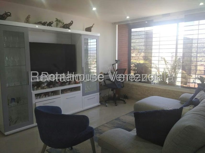 Apartamento (1 Nivel) en Alquiler en Colinas de La Tahona, Distrito Metropolitano - 10
