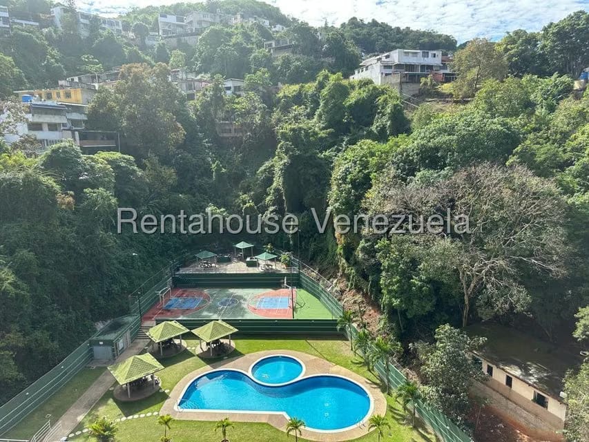 Apartamento (1 Nivel) en Alquiler en Los Chaguaramos, Distrito Metropolitano - 13