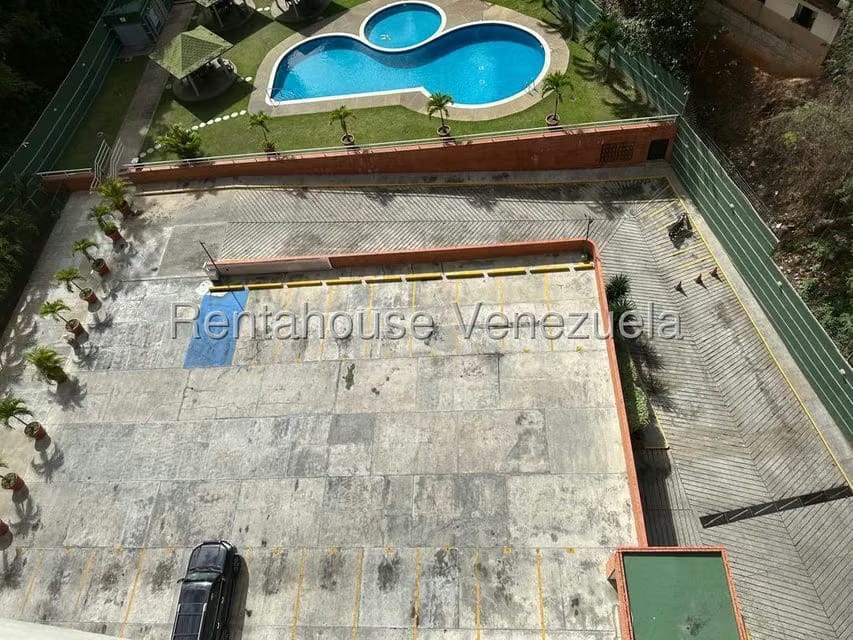 Apartamento (1 Nivel) en Alquiler en Los Chaguaramos, Distrito Metropolitano - 14