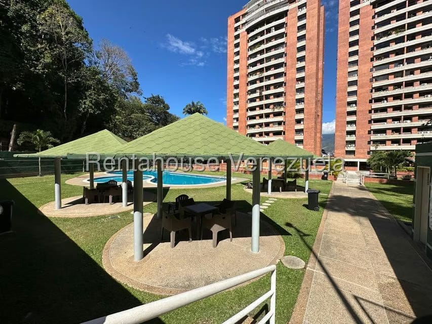 Apartamento (1 Nivel) en Alquiler en Los Chaguaramos, Distrito Metropolitano - 47