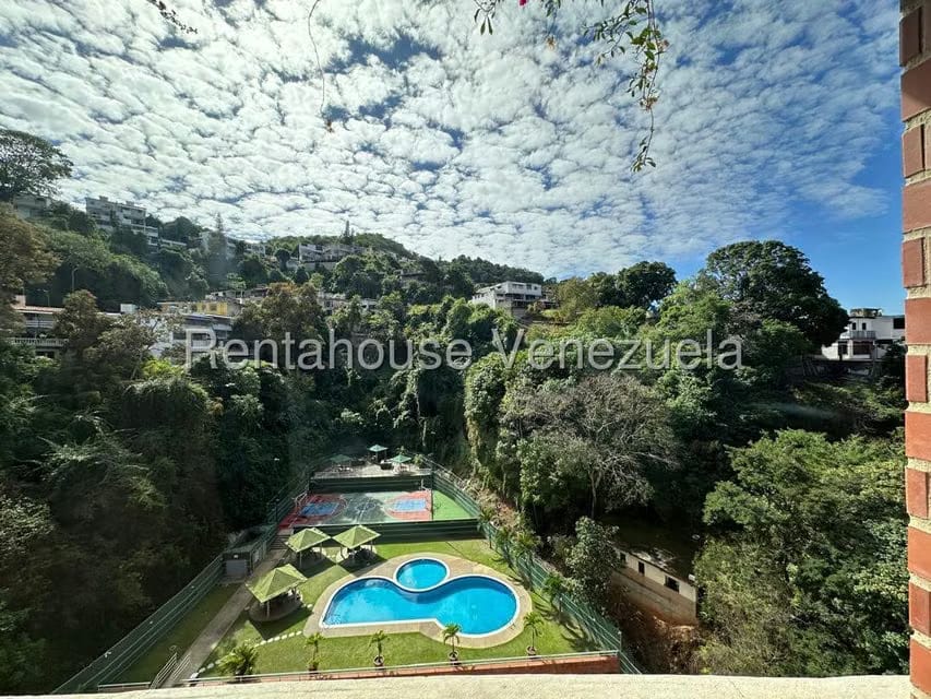 Apartamento (1 Nivel) en Alquiler en Los Chaguaramos, Distrito Metropolitano - 10