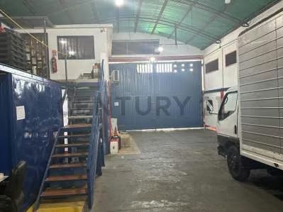 Galpon comercial en Av. Principal Sierra Maestra, Puerto la Cruz. - 4