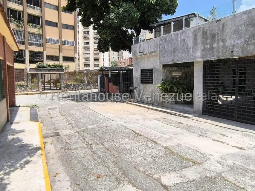 Apartamento (1 Nivel) en Venta en El Paraiso, Distrito Metropolitano - 2