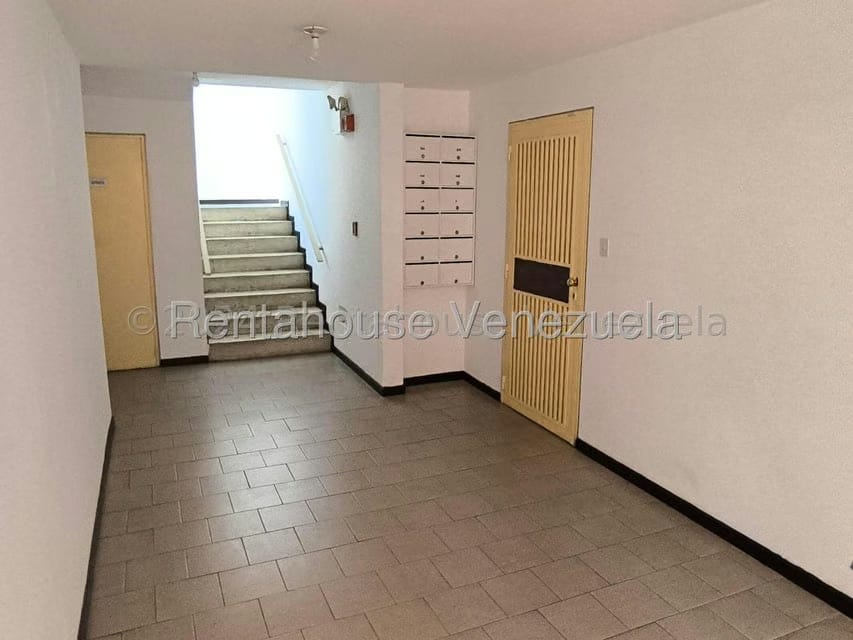 Apartamento (1 Nivel) en Venta en El Paraiso, Distrito Metropolitano - 4