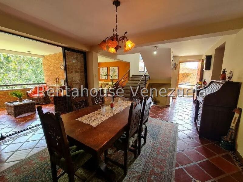 Townhouse (Multiples Niveles) en Venta en Oripoto, Distrito Metropolitano - 18