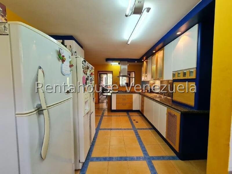 Townhouse (Multiples Niveles) en Venta en Oripoto, Distrito Metropolitano - 19