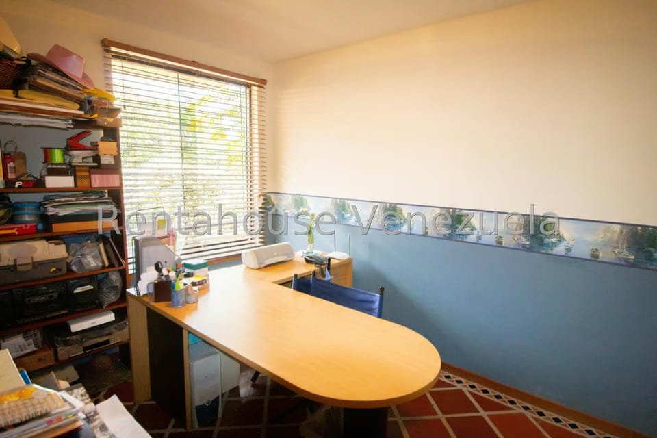 Townhouse (Multiples Niveles) en Venta en Oripoto, Distrito Metropolitano - 5