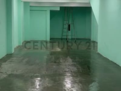 Venta de edificio en catia RD - 2