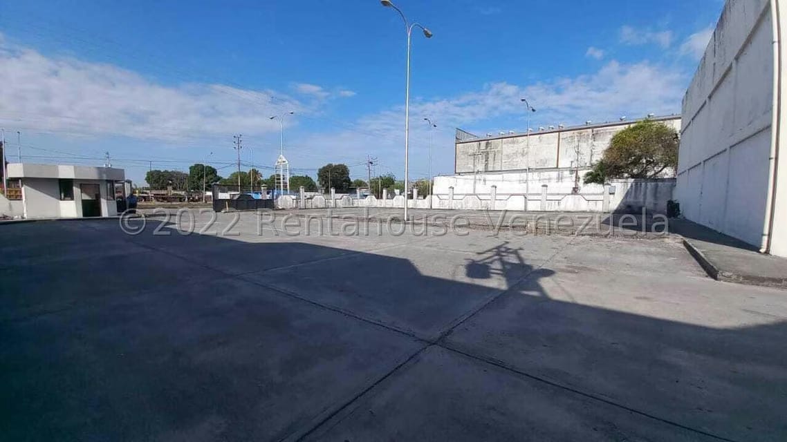 Comercial (Galpon - Deposito) en Alquiler en Centro, Portuguesa - 17