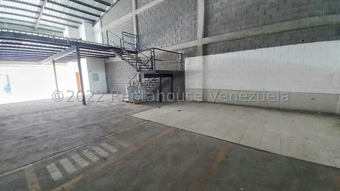 Comercial (Galpon - Deposito) en Alquiler en Centro, Portuguesa - 8