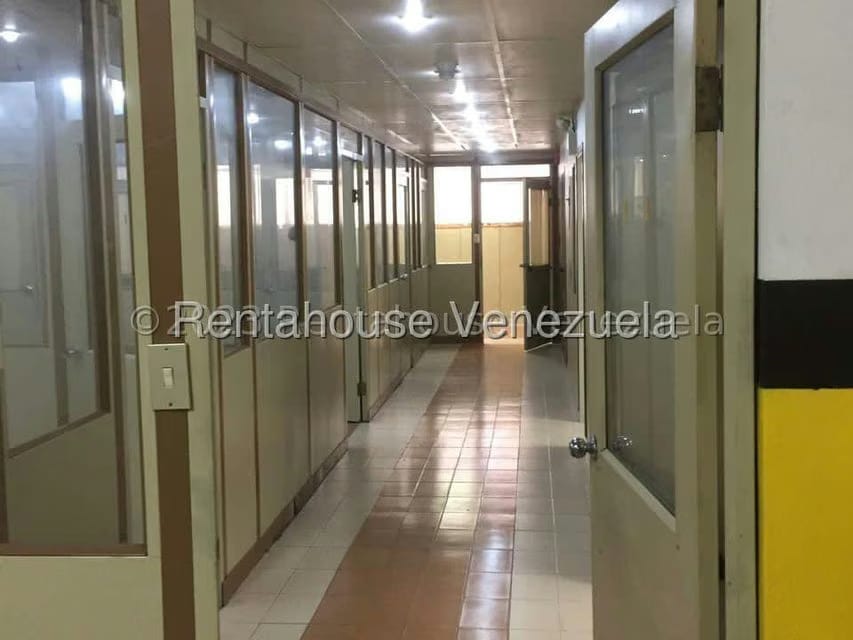 Comercial (Galpon - Deposito) en Alquiler en Ruiz Pineda, Distrito Metropolitano - 4