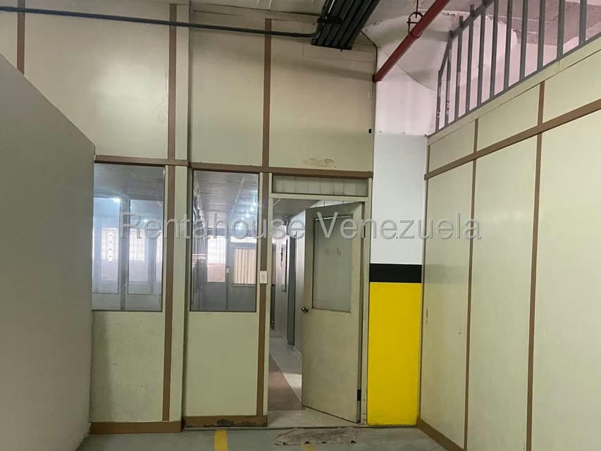 Comercial (Galpon - Deposito) en Alquiler en Ruiz Pineda, Distrito Metropolitano - 5