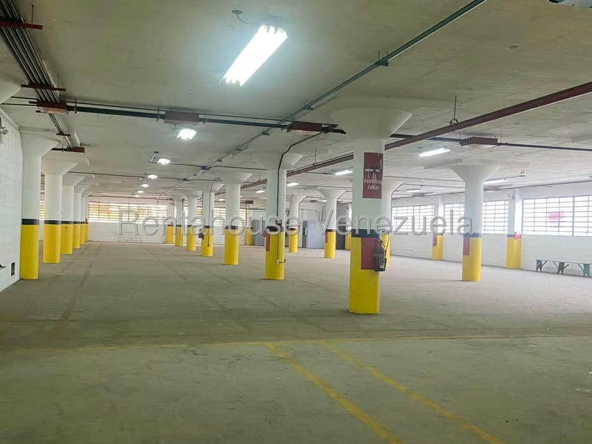 Comercial (Galpon - Deposito) en Alquiler en Ruiz Pineda, Distrito Metropolitano - 6