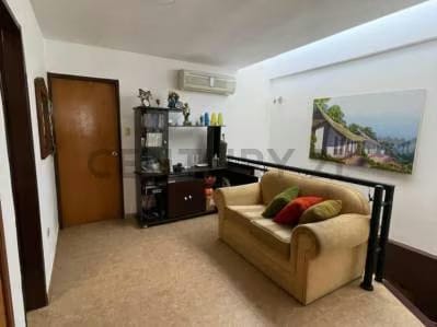 En Venta hermoso Town House en Mañongo - 3