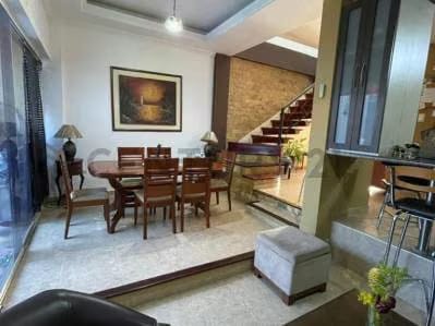 En Venta hermoso Town House en Mañongo - 4