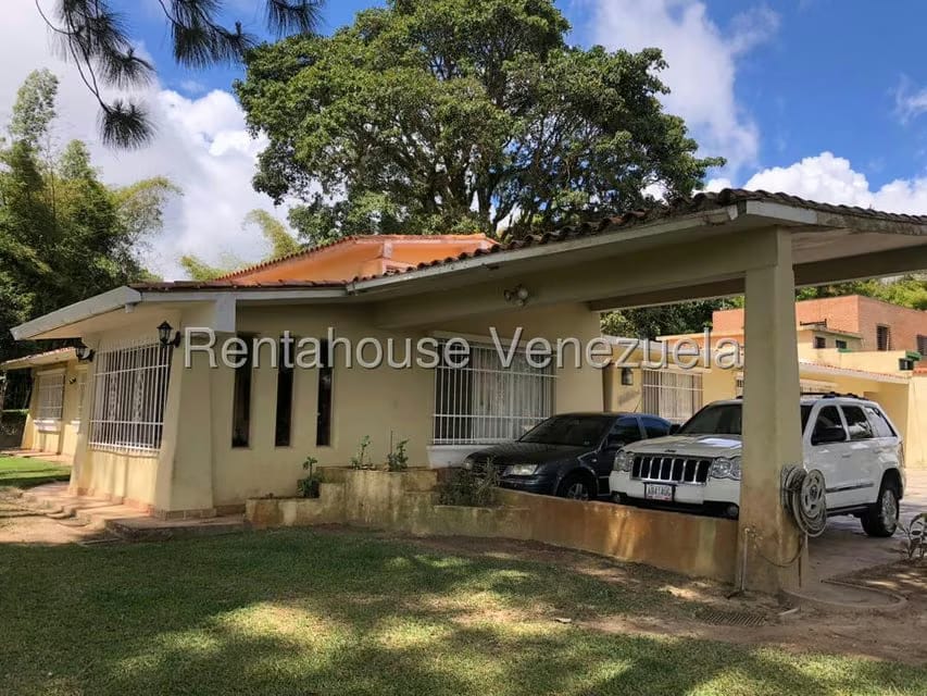 Casa (Duplex) en Venta en Monte Elena, Distrito Metropolitano - 3