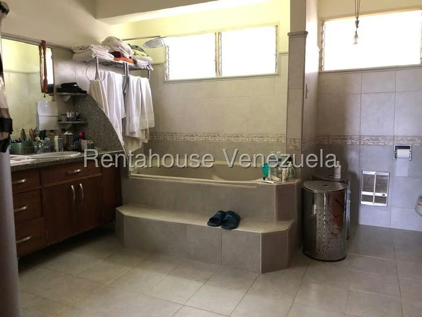 Casa (Duplex) en Venta en Monte Elena, Distrito Metropolitano - 21