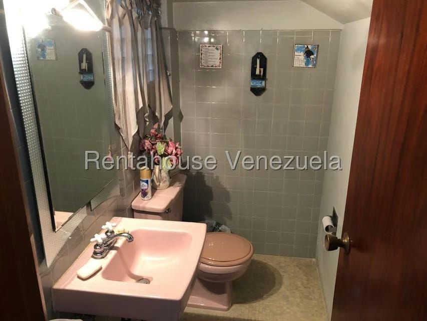 Casa (Duplex) en Venta en Monte Elena, Distrito Metropolitano - 23