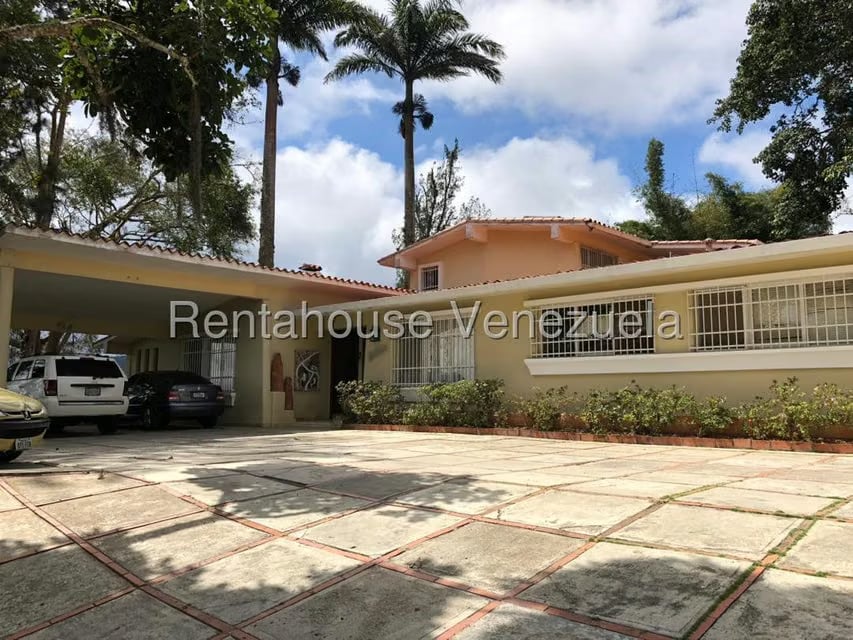 Casa (Duplex) en Venta en Monte Elena, Distrito Metropolitano - 4