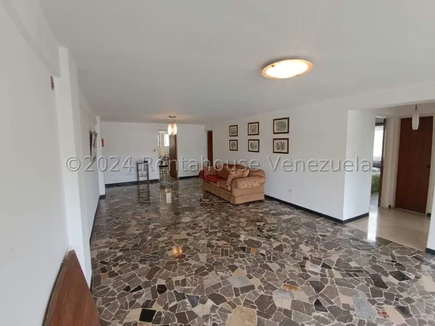 Apartamento (1 Nivel) en Venta en El Marques, Distrito Metropolitano - 12