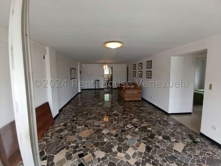 Apartamento (1 Nivel) en Venta en El Marques, Distrito Metropolitano - 13