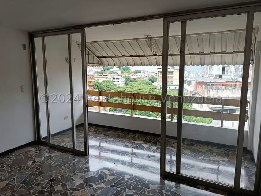 Apartamento (1 Nivel) en Venta en El Marques, Distrito Metropolitano - 21